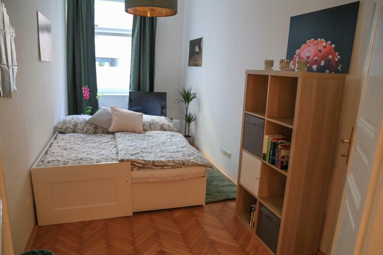 Lovely Apartment In The Heart Of Graz Luaran gambar